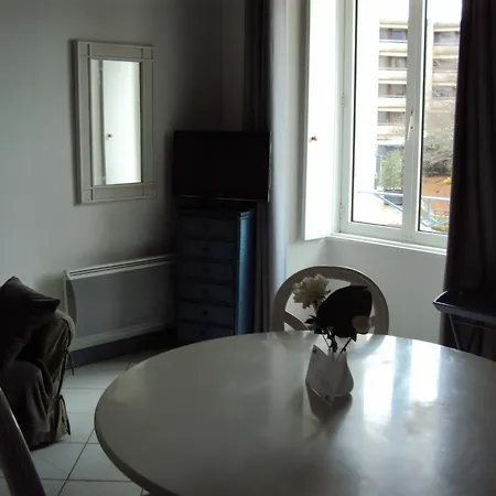 Mobilogis Saint Martial Apartment *